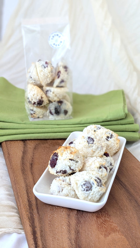 Mini Cranberry Dark Chocolate Macaroons (PKG 10)